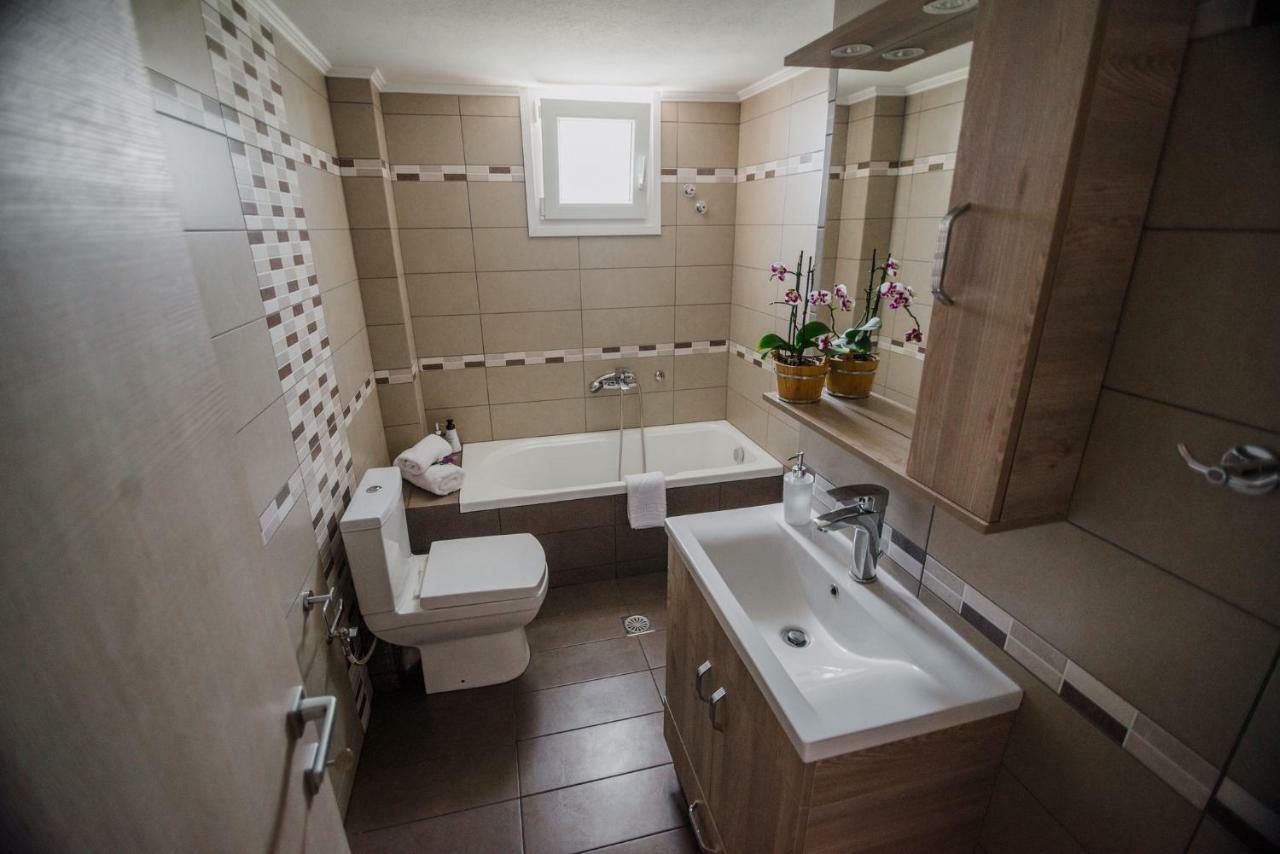 Sea Breeze Boutique Apartment Kavala Exterior foto